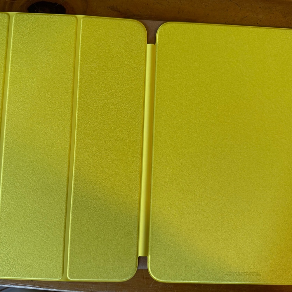 Apple Smart Folio - Picture 2 of 5